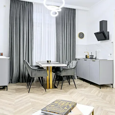 High Ceilings Apartments Bucharest Garden - Parking Apartament *