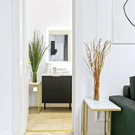 High Ceilings Apartments Bucharest Garden - Parking Apartament Bucureşti