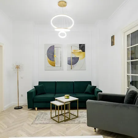 High Ceilings Garden - Parking - Invoice At Request Apartment