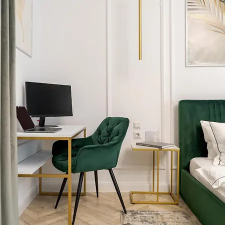 Daire High Ceilings Garden - Parking - Invoice At Request