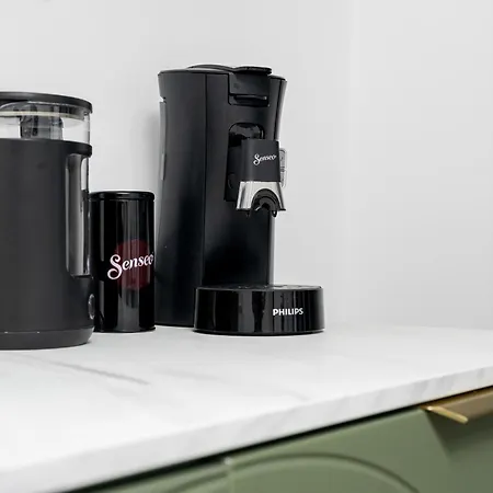 Daire High Ceilings Garden - Parking - Invoice At Request Bükreş