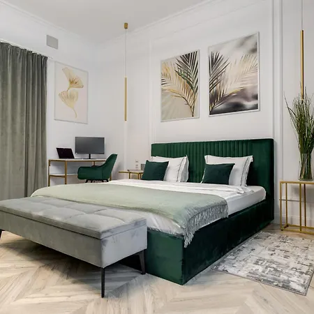 High Ceilings Garden - Parking - Invoice At Request Apartament