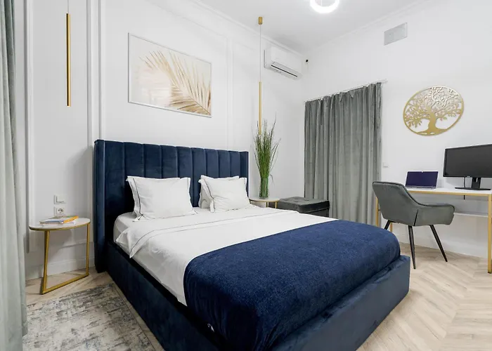 High Ceilings Garden - Parking - Invoice At Request Apartament