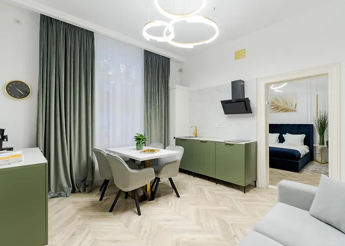High Ceilings Garden - Parking - Invoice At Request Apartament *