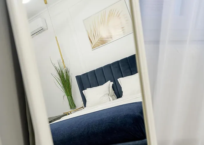 Apartment High Ceilings Garden - Parking - Invoice At Request