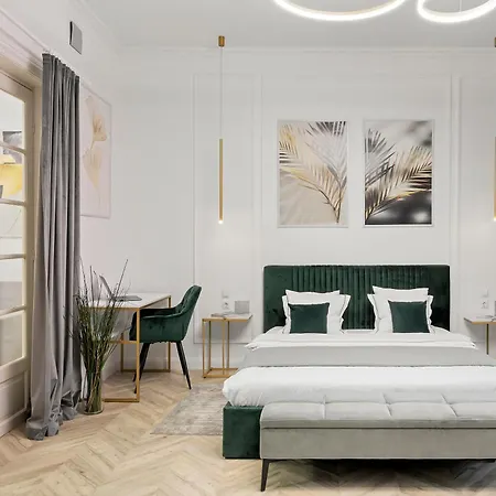 High Ceilings Garden - Parking - Invoice At Request *