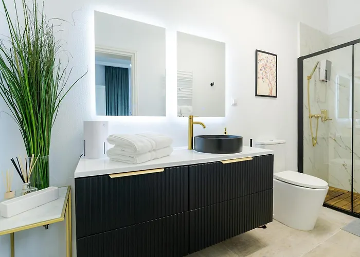 High Ceilings Garden - Parking - Invoice At Request Apartman Bukarest