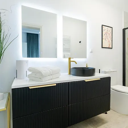 High Ceilings Garden - Parking - Invoice At Request 公寓 布加勒斯特