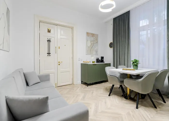 High Ceilings Garden - Parking - Invoice At Request Apartament