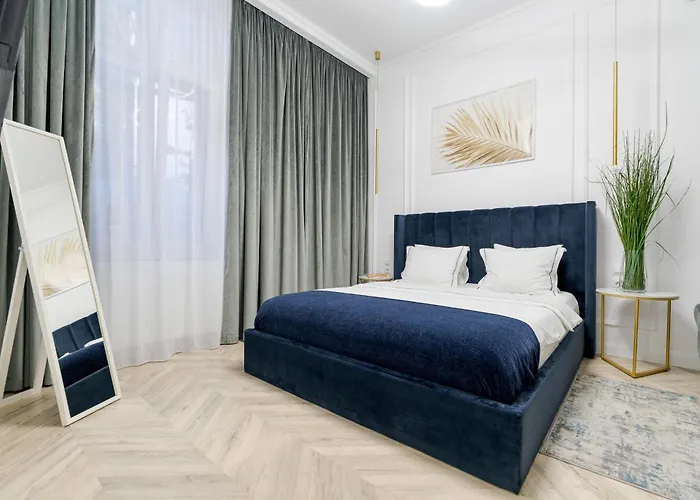 Apartament High Ceilings Garden - Parking - Invoice At Request